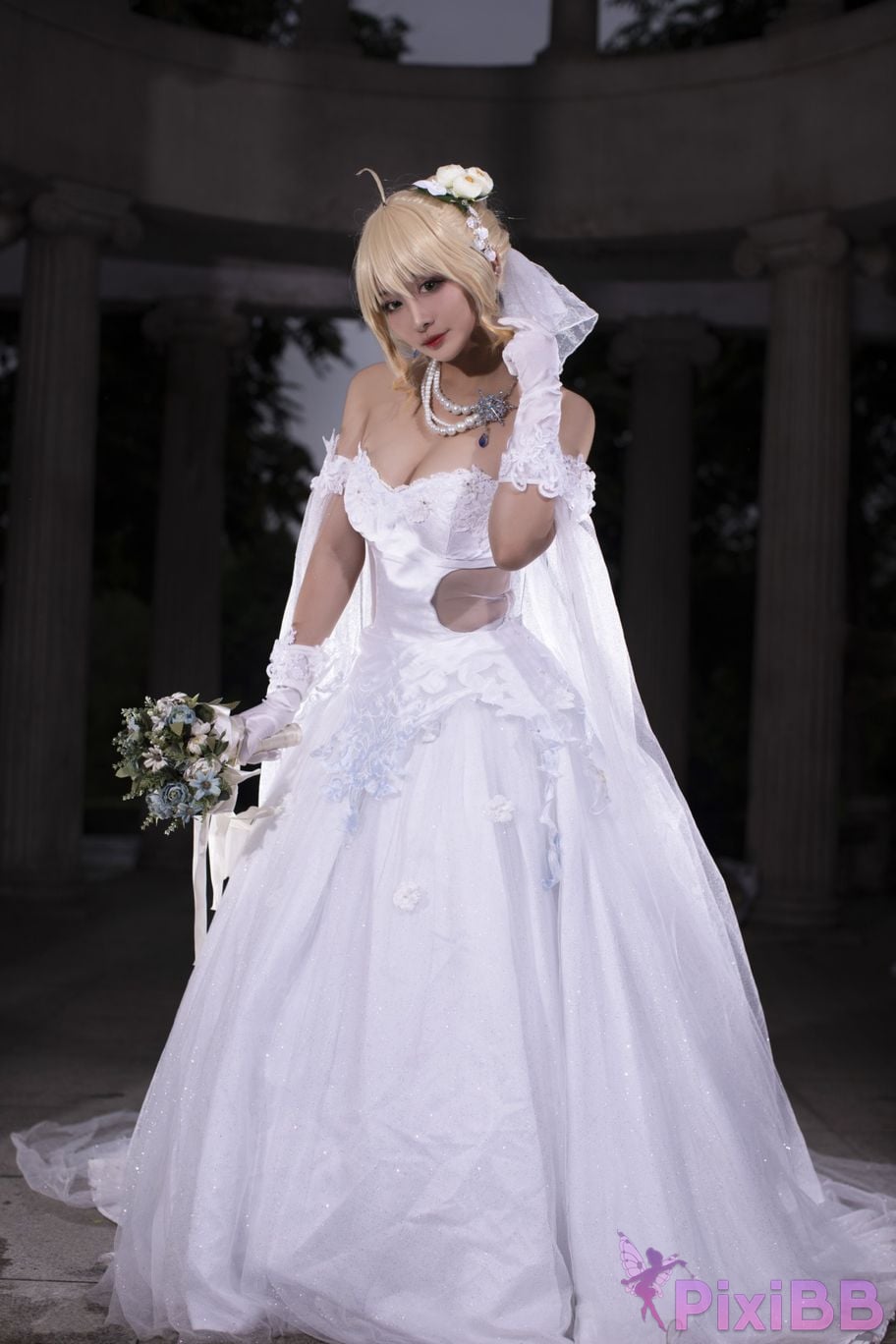 Cosplayer Luo Li LoLiSAMA Artoria Pendragon Celebration of Avalon PixiBB.COM 025