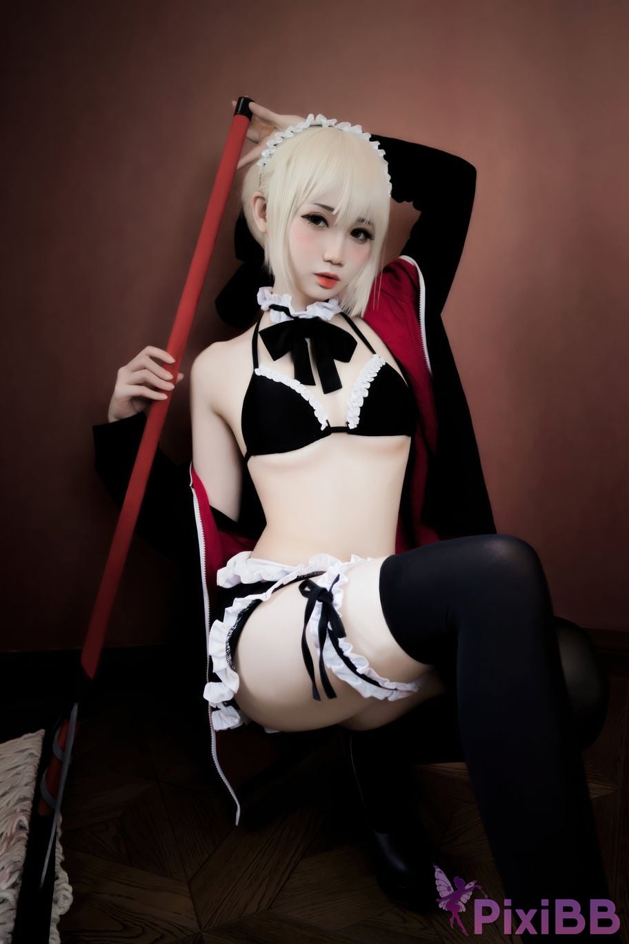 Cosplayer Braised carbon FGO Black maid PixiBB.COM 009
