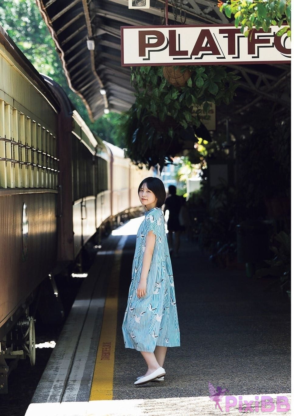 Japanese Idol Yuki Nakashima Nakajima E book limited cover photo collection blue voice graph books PixiBB.COM 003