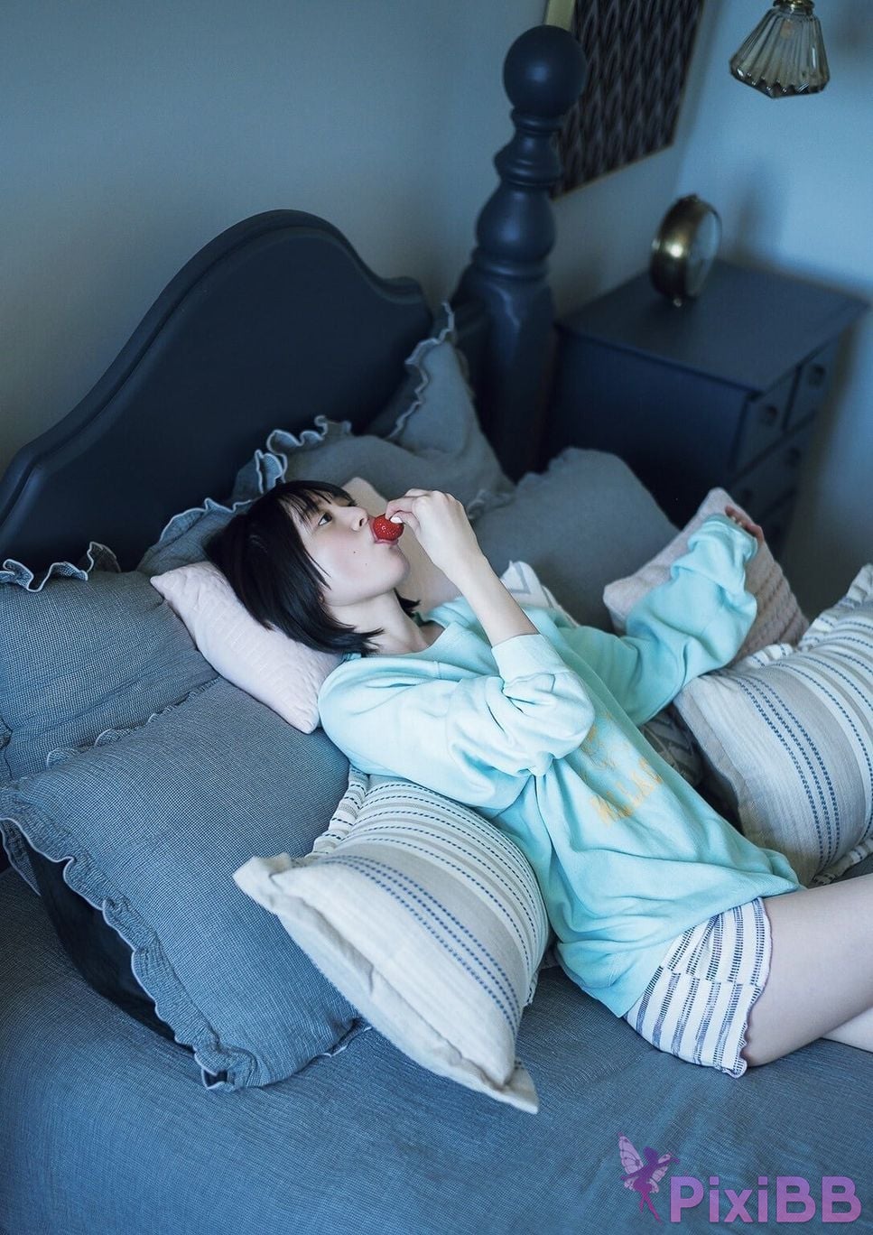 Japanese Idol Yuki Nakashima Nakajima E book limited cover photo collection blue voice graph books PixiBB.COM 030