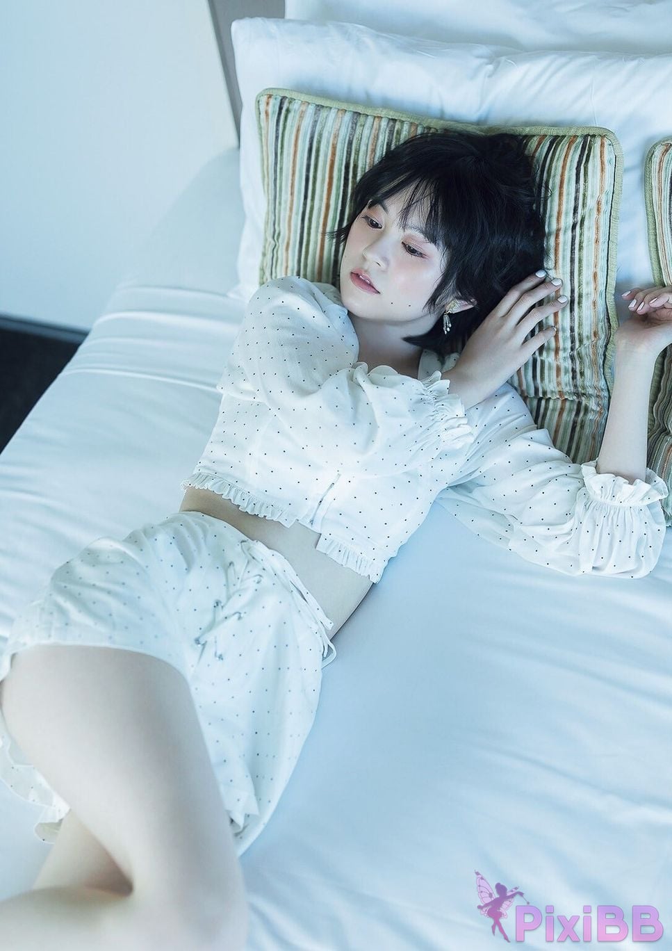 Japanese Idol Yuki Nakashima Nakajima E book limited cover photo collection blue voice graph books PixiBB.COM 044