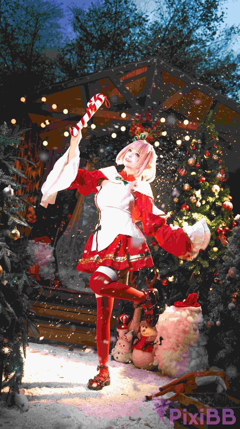 Cosplayer Ranran is not sweet v Alicia Christmas PixiBB.COM 003
