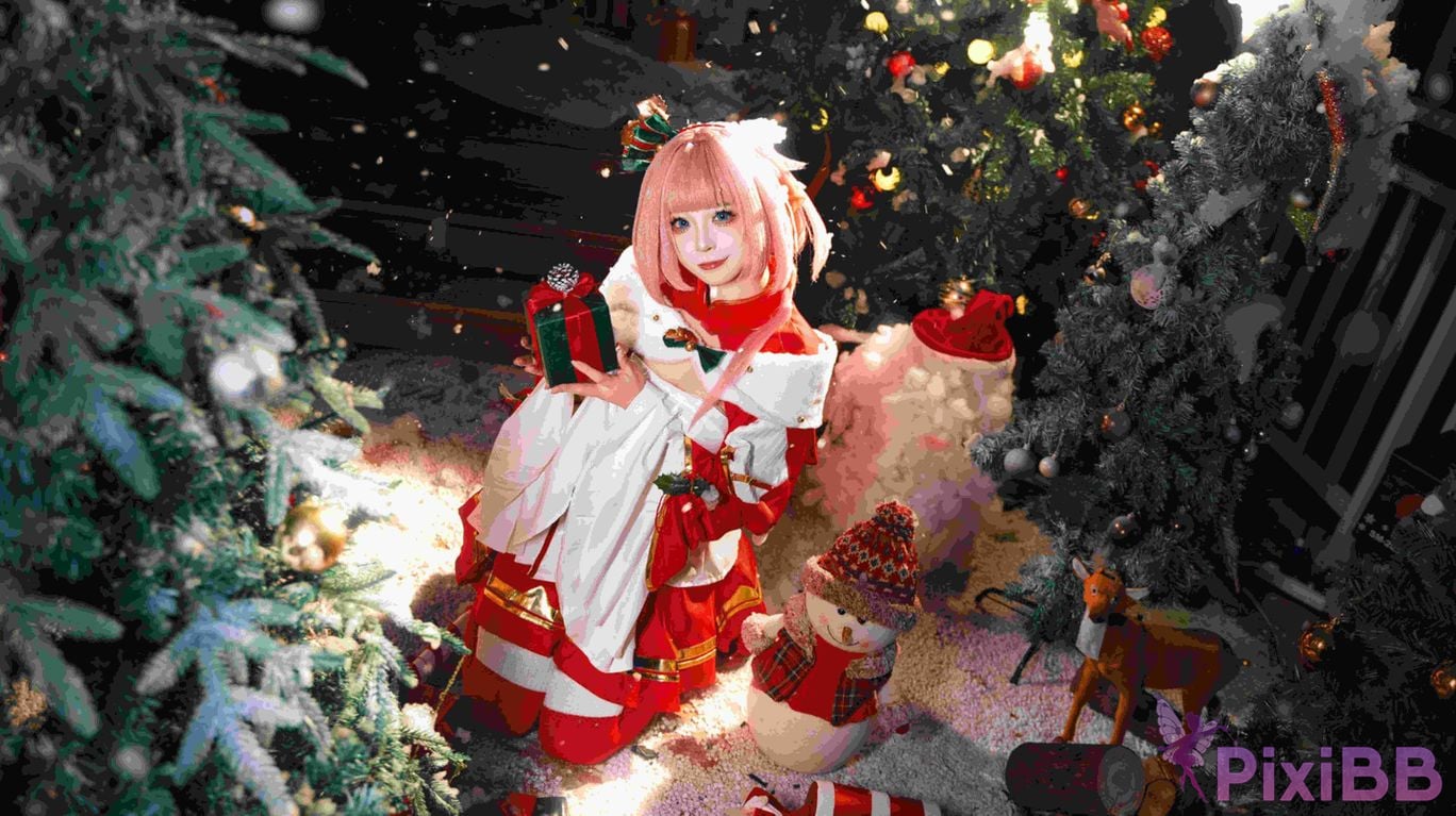 Cosplayer Ranran is not sweet v Alicia Christmas PixiBB.COM 009