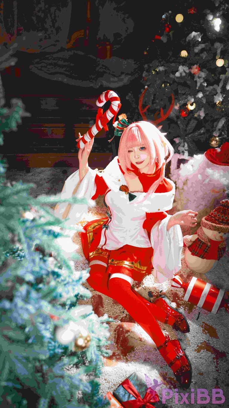 Cosplayer Ranran is not sweet v Alicia Christmas PixiBB.COM 013