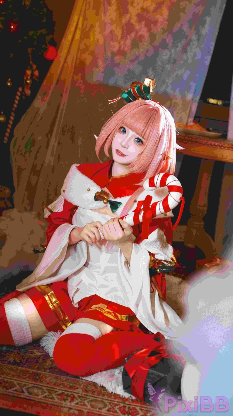 Cosplayer Ranran is not sweet v Alicia Christmas PixiBB.COM 021
