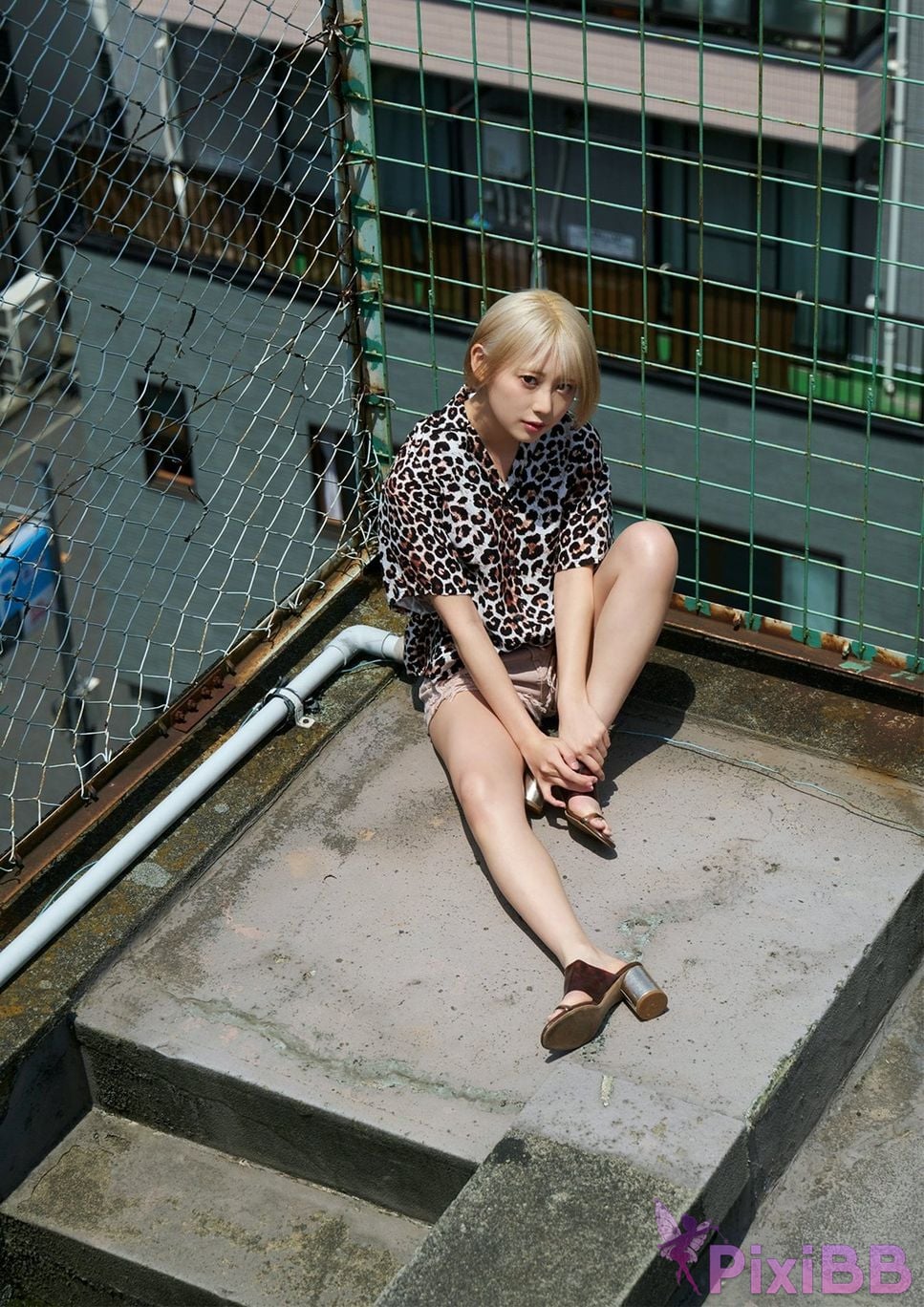 Japanese Idol Kokoro Shinozaki BUBKA digital photo book Attention PixiBB.COM 002