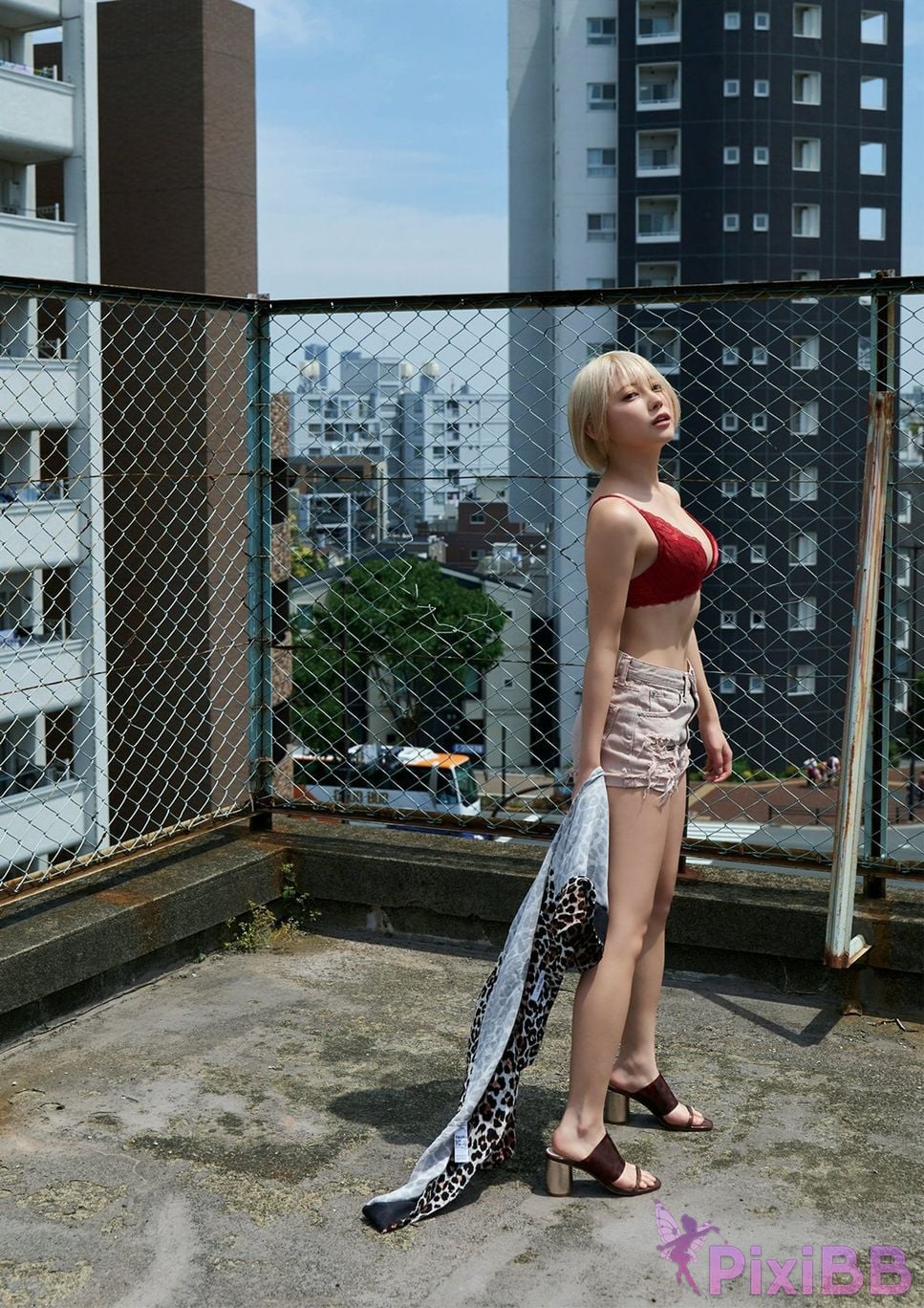 Japanese Idol Kokoro Shinozaki BUBKA digital photo book Attention PixiBB.COM 007