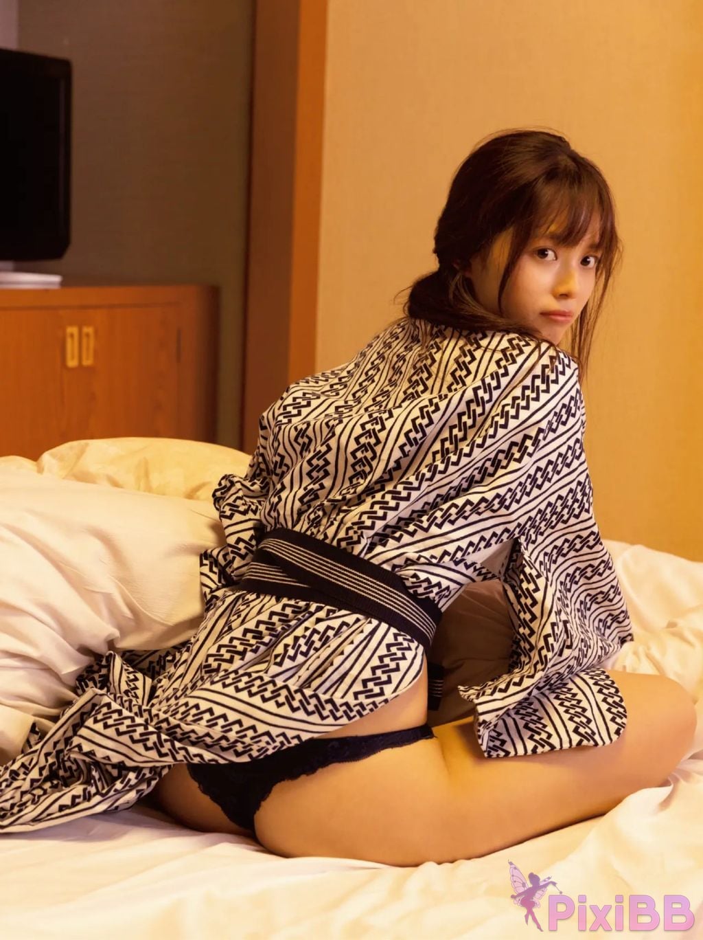 JP Mori Hinami PixiBB.COM 080