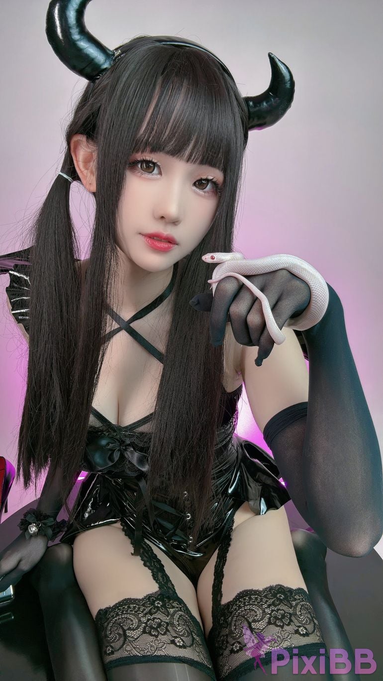 Coser mikoww miko PixiBB.COM 005