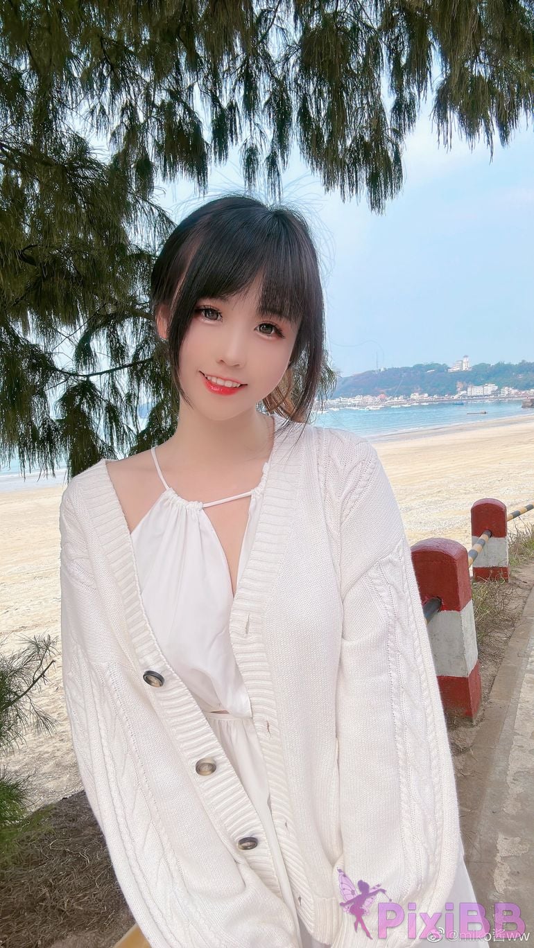 Coser mikoww PixiBB.COM 737
