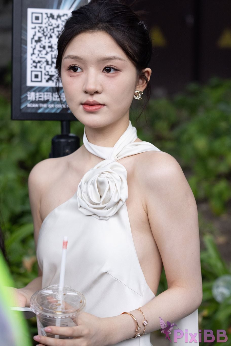 Featured Street Photography Works No.5964 Goddess Yun Eun white dress PixiBB.COM 016