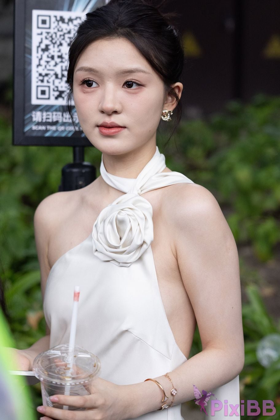 Featured Street Photography Works No.5964 Goddess Yun Eun white dress PixiBB.COM 017