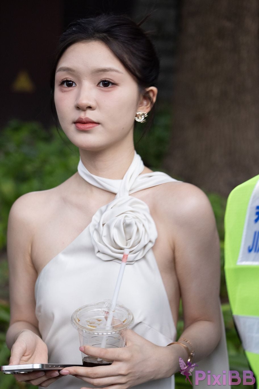 Featured Street Photography Works No.5964 Goddess Yun Eun white dress PixiBB.COM 024