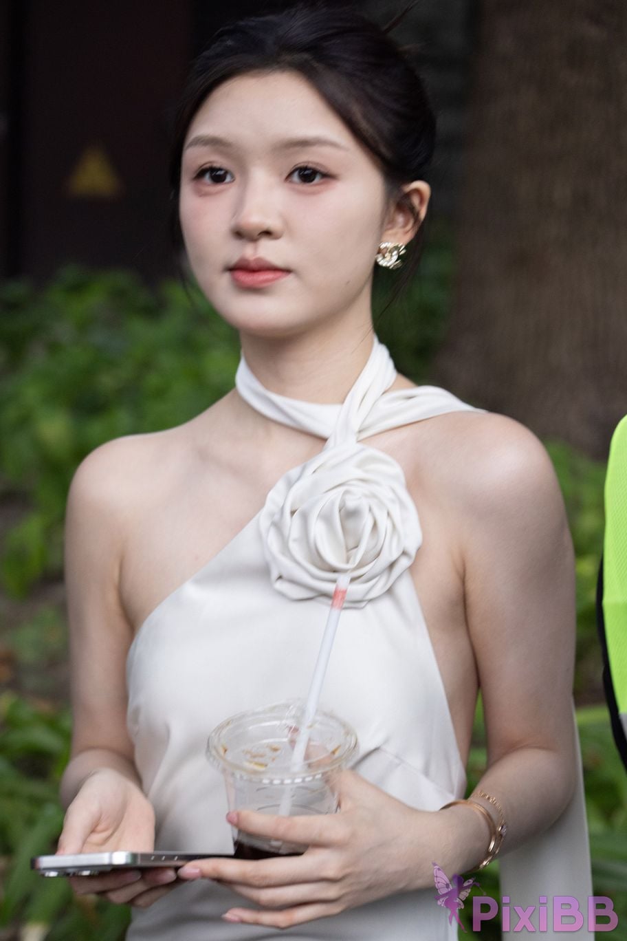 Featured Street Photography Works No.5964 Goddess Yun Eun white dress PixiBB.COM 025