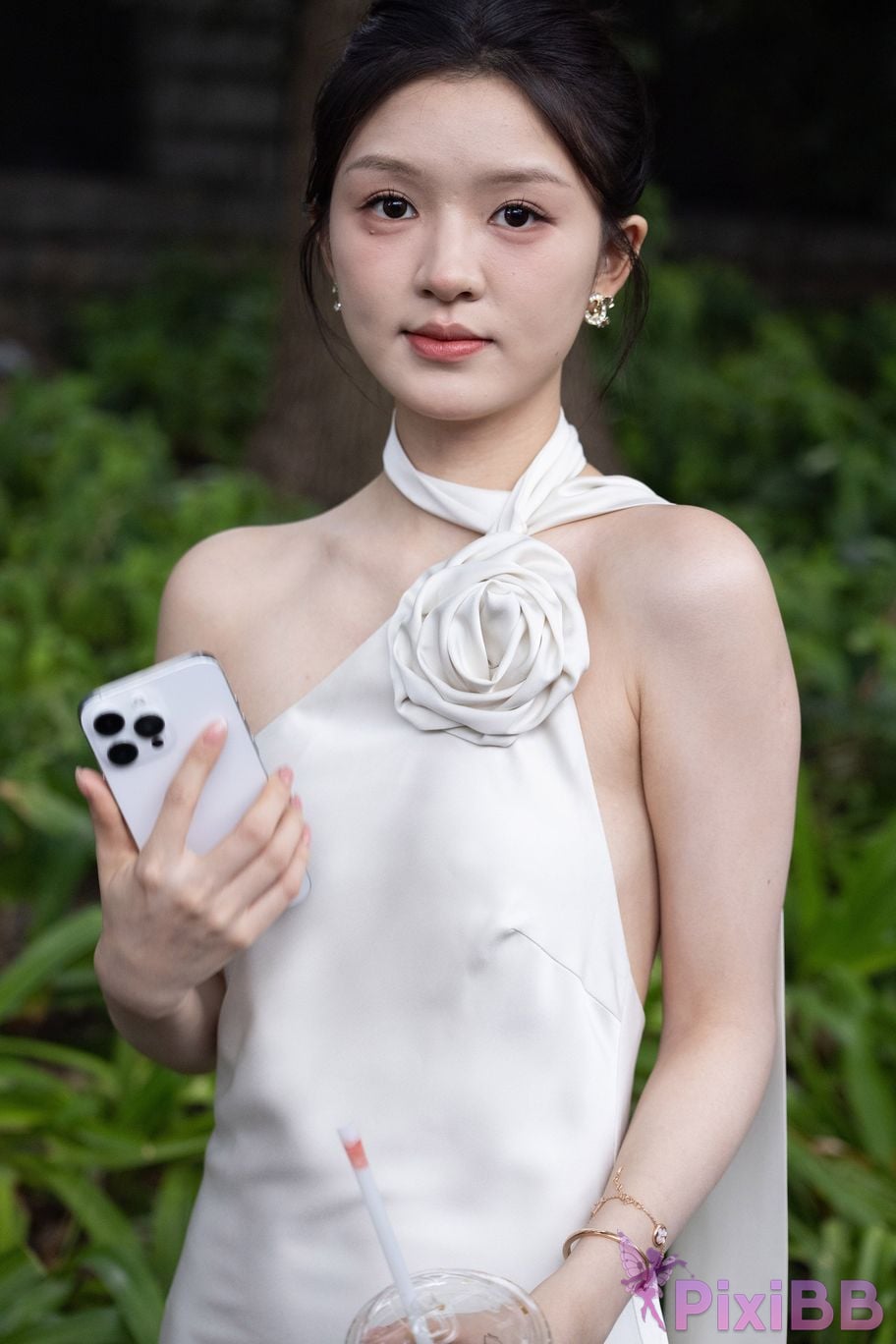 Featured Street Photography Works No.5964 Goddess Yun Eun white dress PixiBB.COM 033