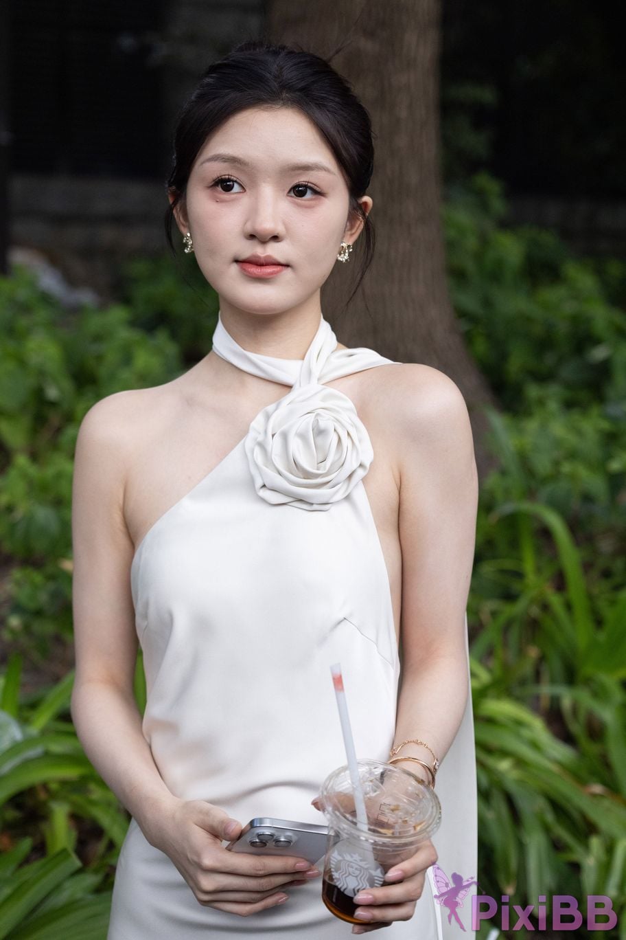 Featured Street Photography Works No.5964 Goddess Yun Eun white dress PixiBB.COM 050