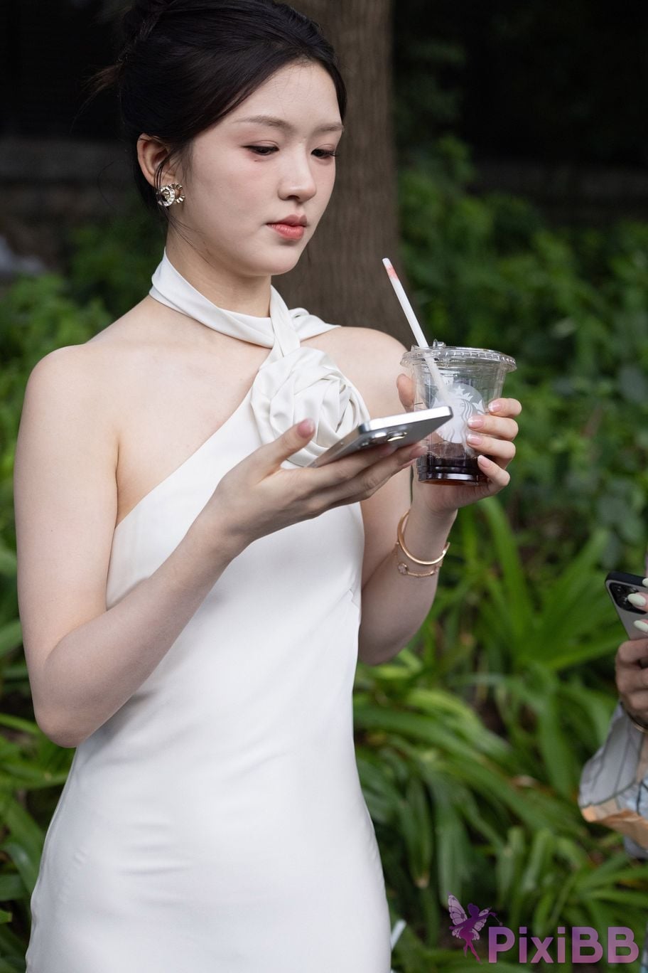 Featured Street Photography Works No.5964 Goddess Yun Eun white dress PixiBB.COM 052