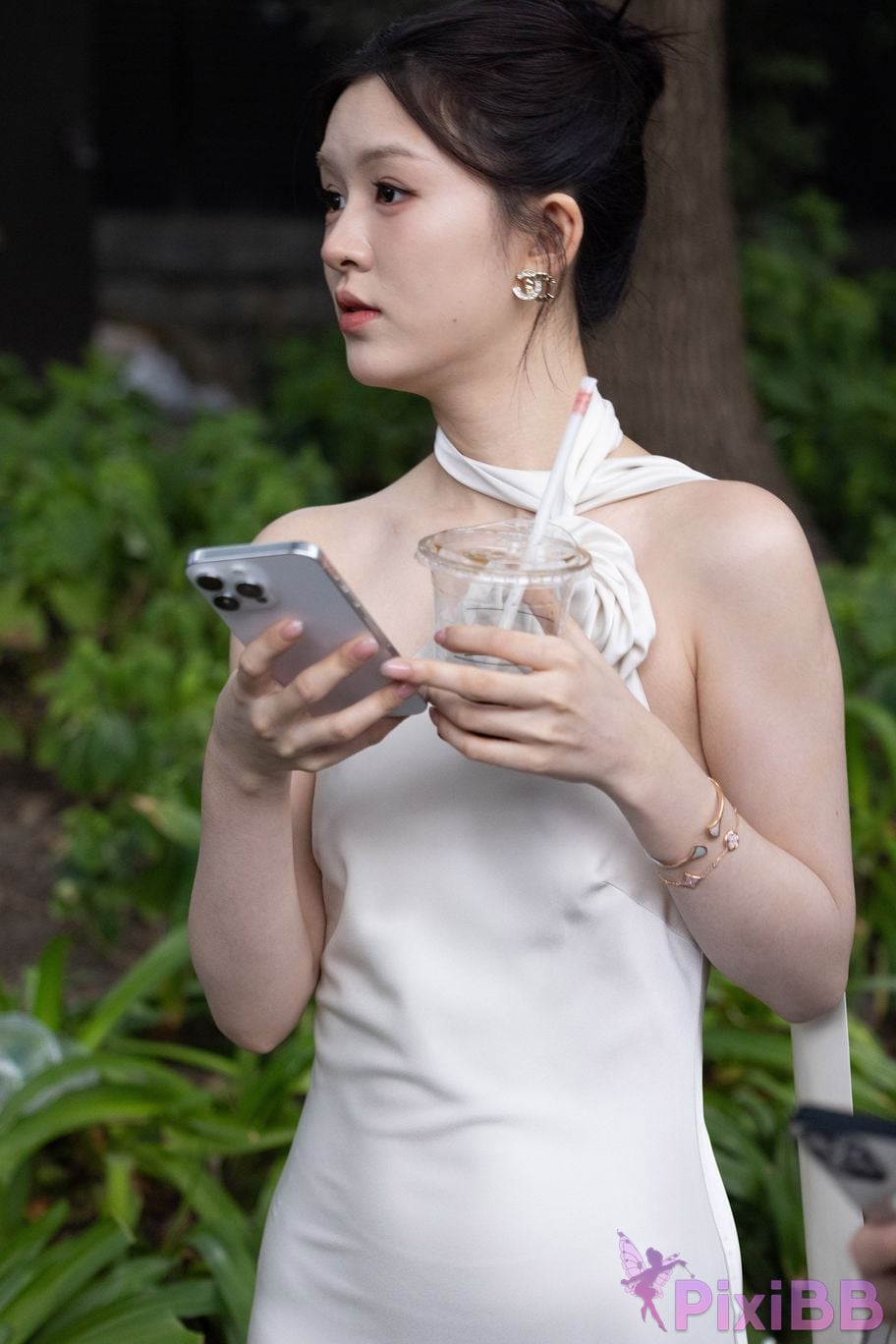 Featured Street Photography Works No.5964 Goddess Yun Eun white dress PixiBB.COM 056