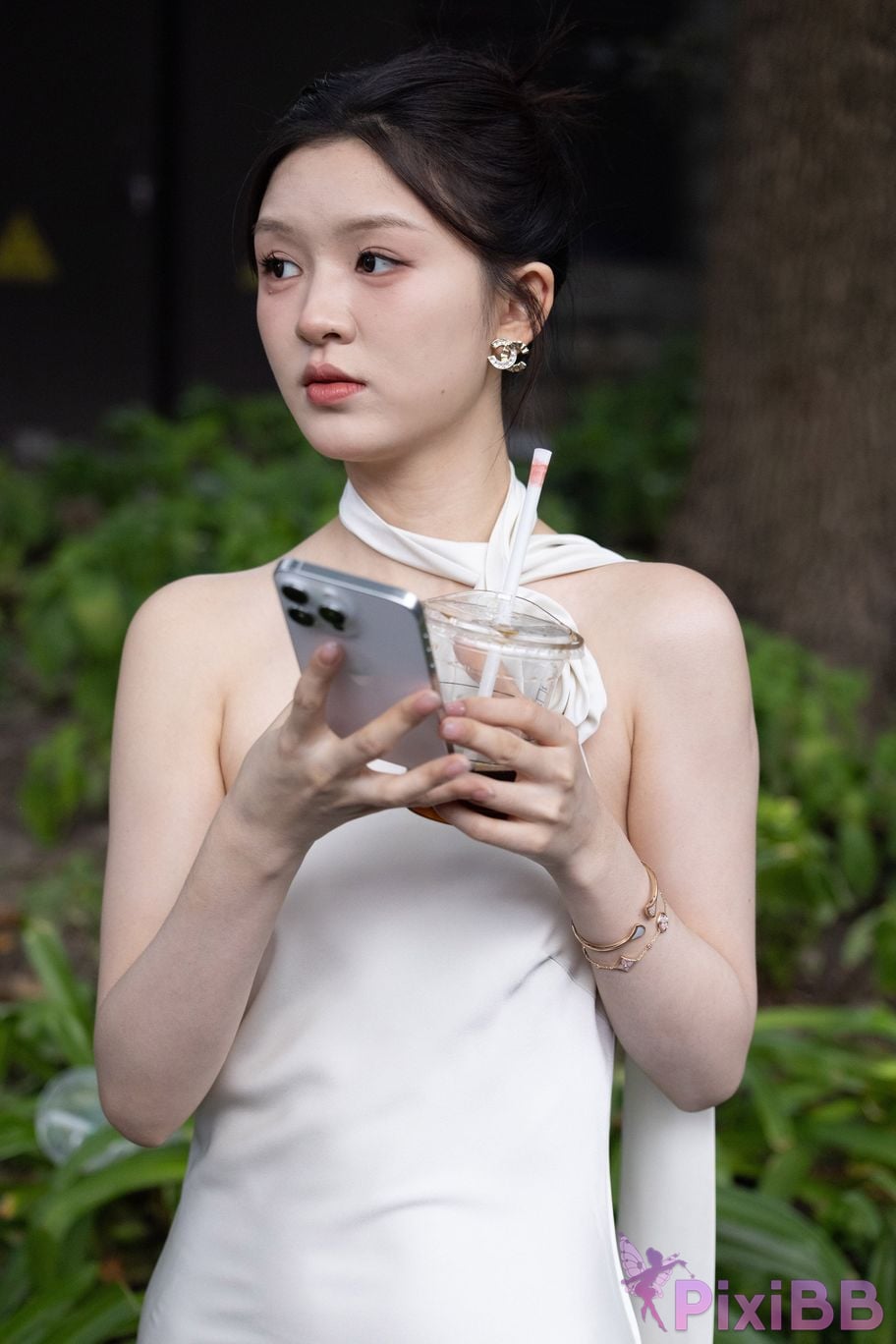 Featured Street Photography Works No.5964 Goddess Yun Eun white dress PixiBB.COM 057
