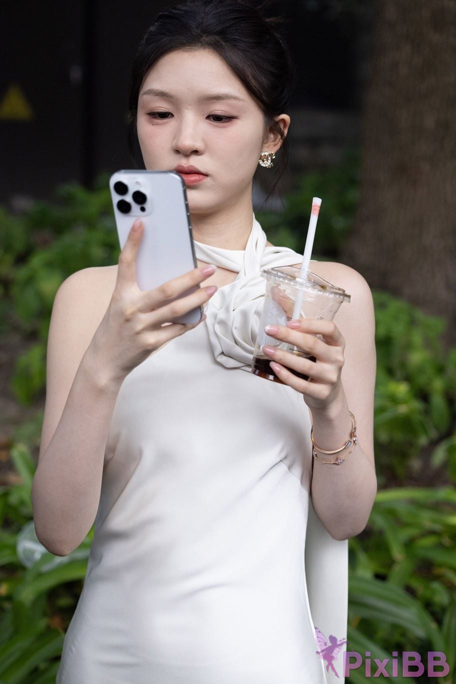 Featured Street Photography Works No.5964 Goddess Yun Eun white dress PixiBB.COM 061