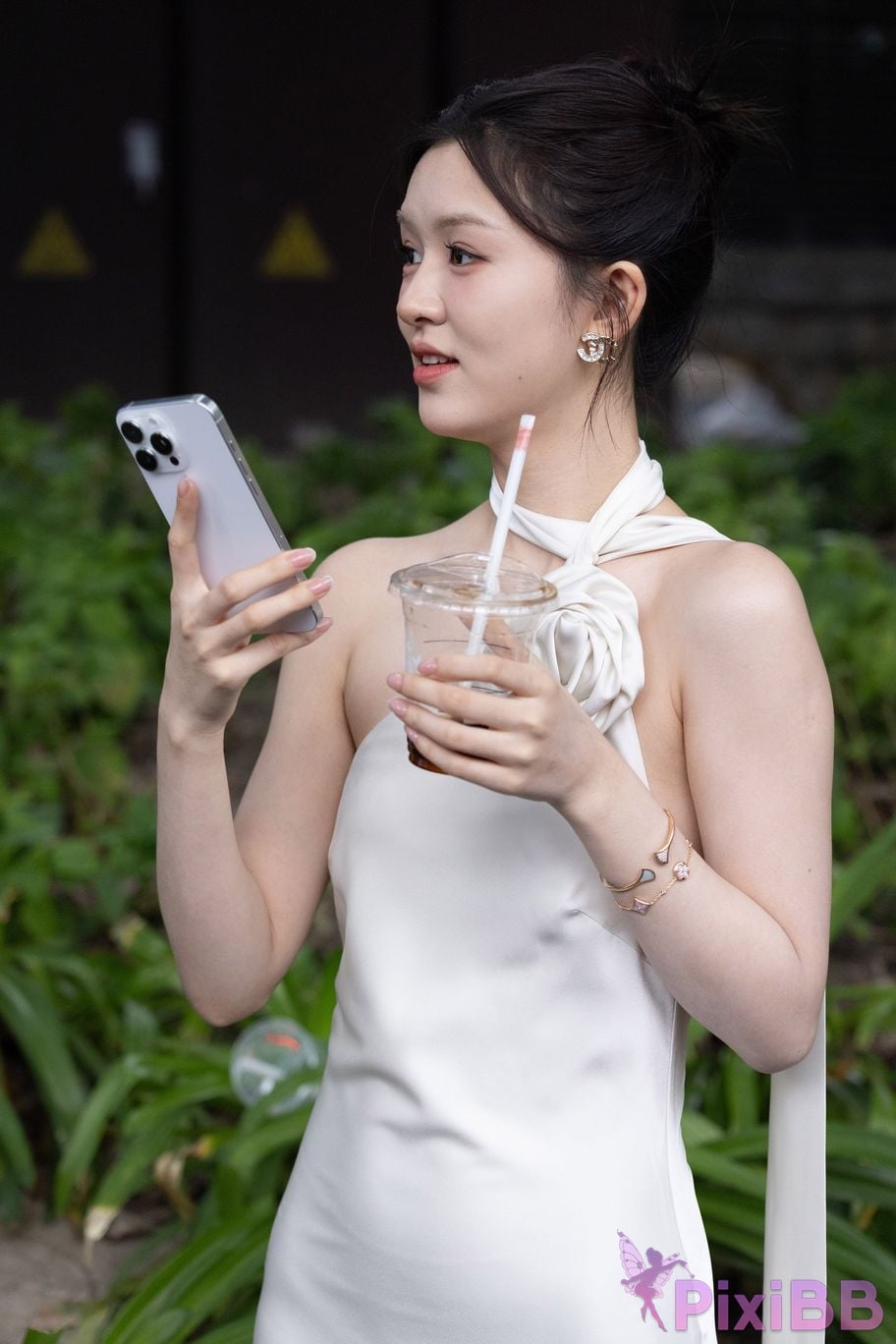 Featured Street Photography Works No.5964 Goddess Yun Eun white dress PixiBB.COM 062