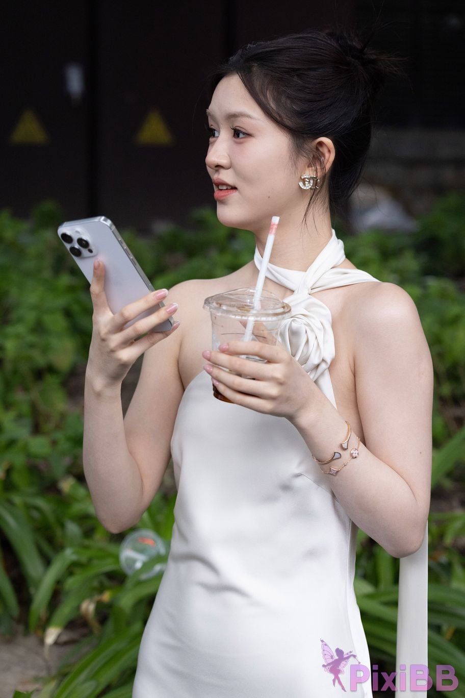 Featured Street Photography Works No.5964 Goddess Yun Eun white dress PixiBB.COM 063
