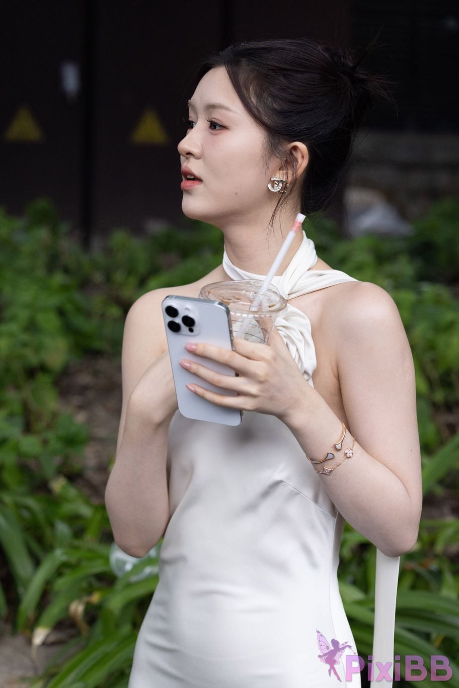 Featured Street Photography Works No.5964 Goddess Yun Eun white dress PixiBB.COM 066