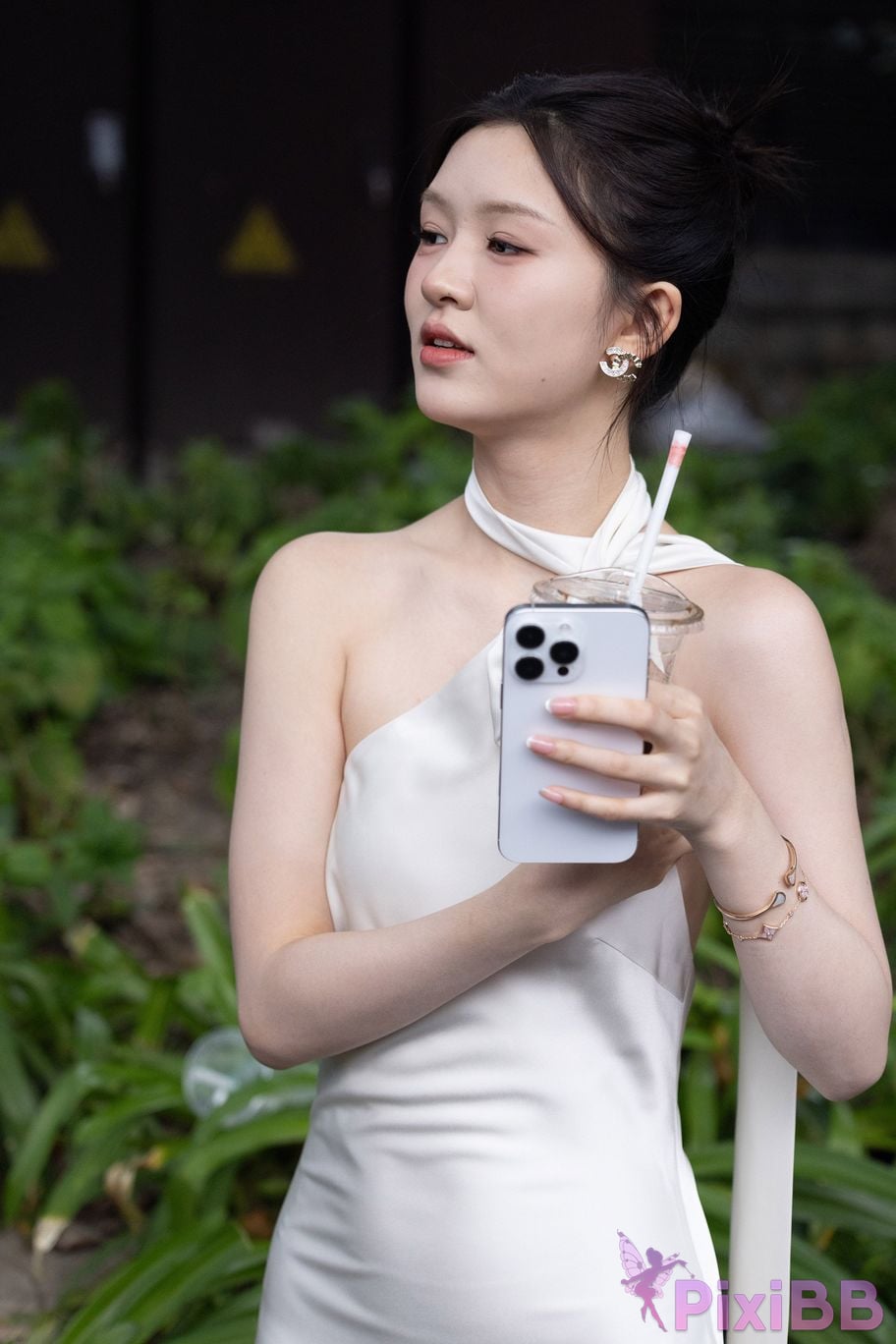 Featured Street Photography Works No.5964 Goddess Yun Eun white dress PixiBB.COM 070