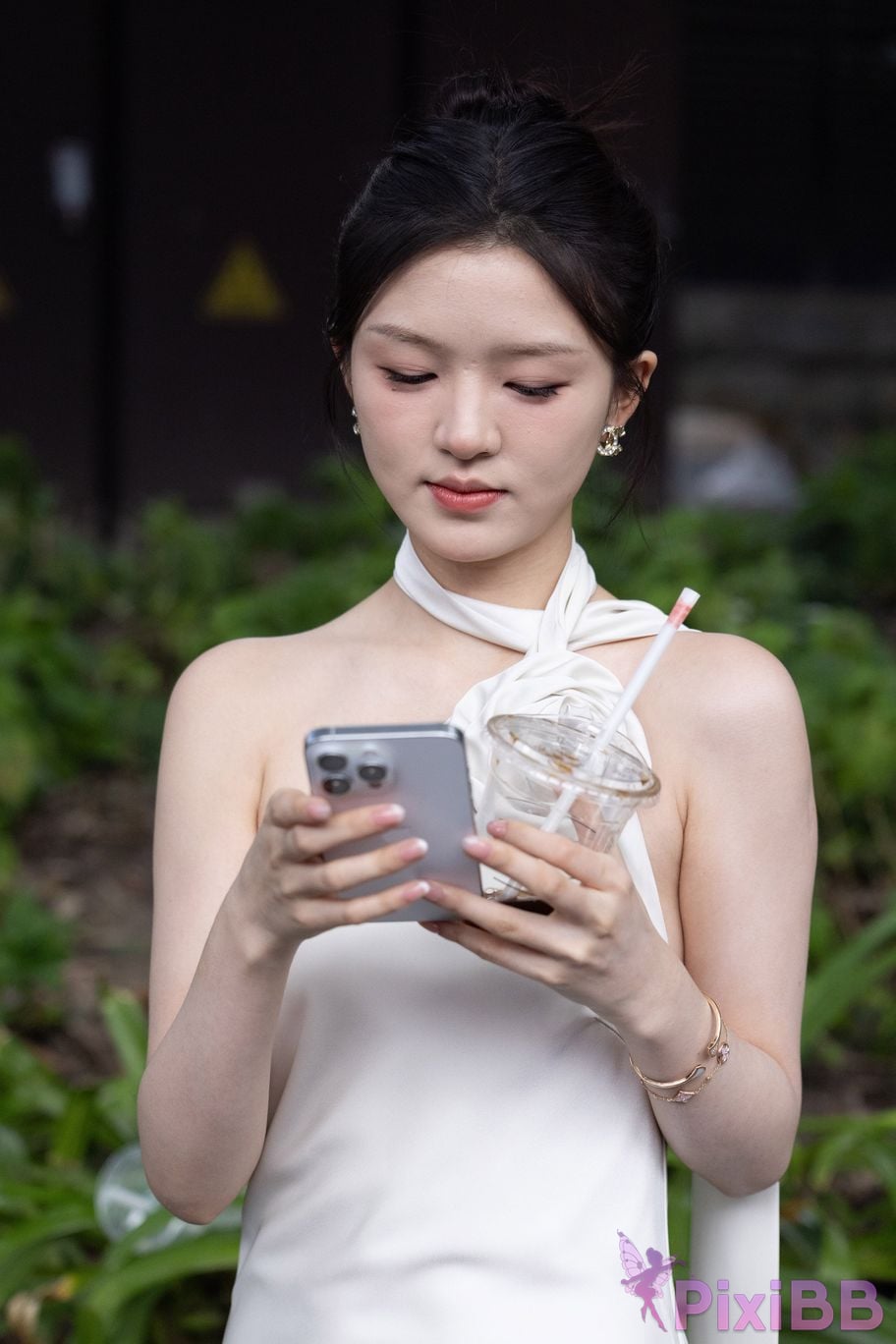 Featured Street Photography Works No.5964 Goddess Yun Eun white dress PixiBB.COM 076