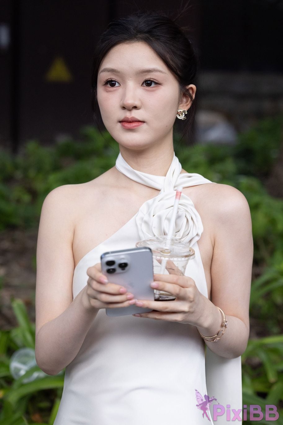 Featured Street Photography Works No.5964 Goddess Yun Eun white dress PixiBB.COM 077