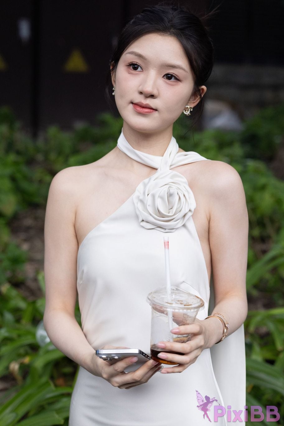 Featured Street Photography Works No.5964 Goddess Yun Eun white dress PixiBB.COM 079