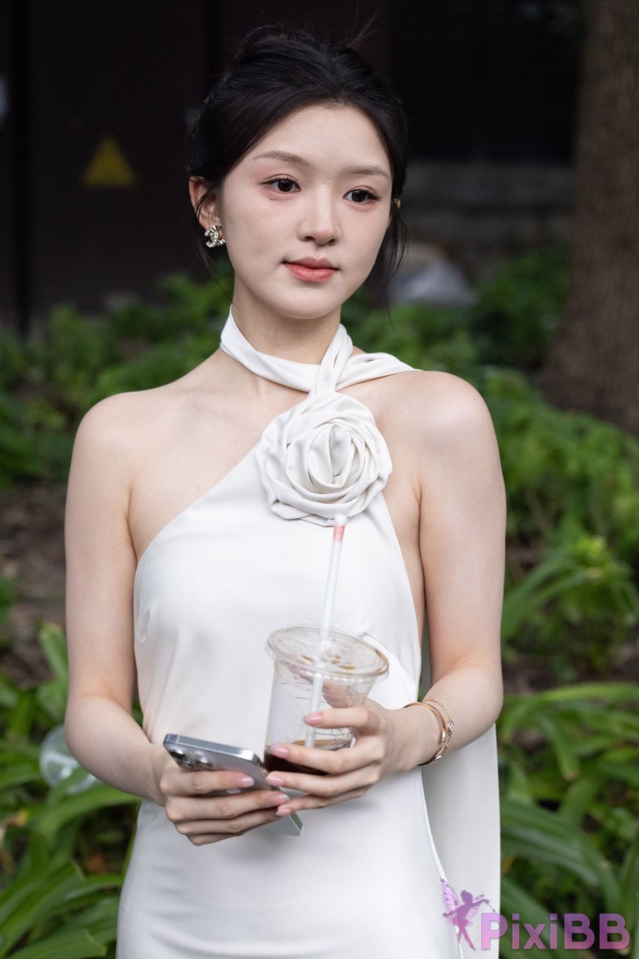 Featured Street Photography Works No.5964 Goddess Yun Eun white dress PixiBB.COM 082