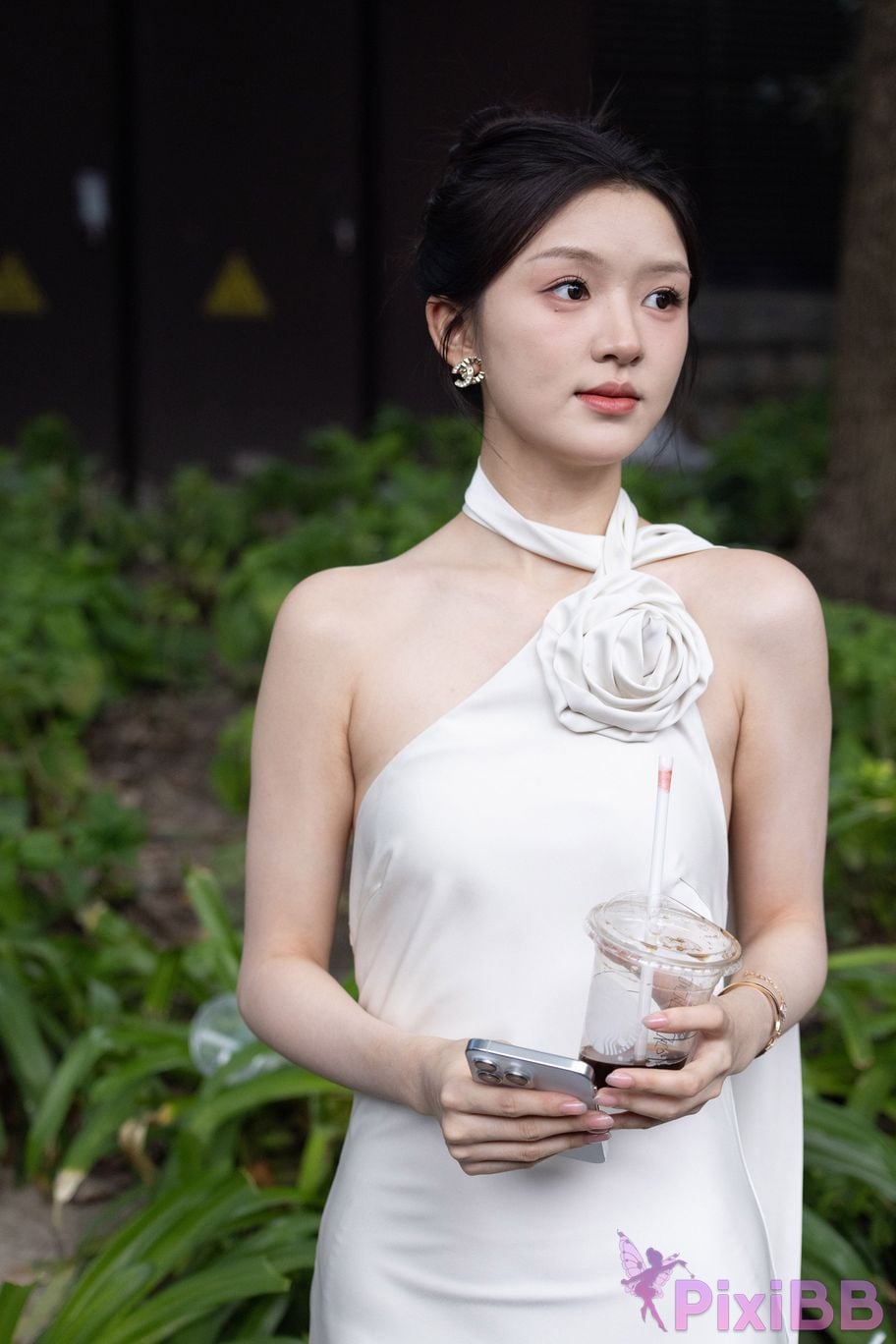 Featured Street Photography Works No.5964 Goddess Yun Eun white dress PixiBB.COM 084