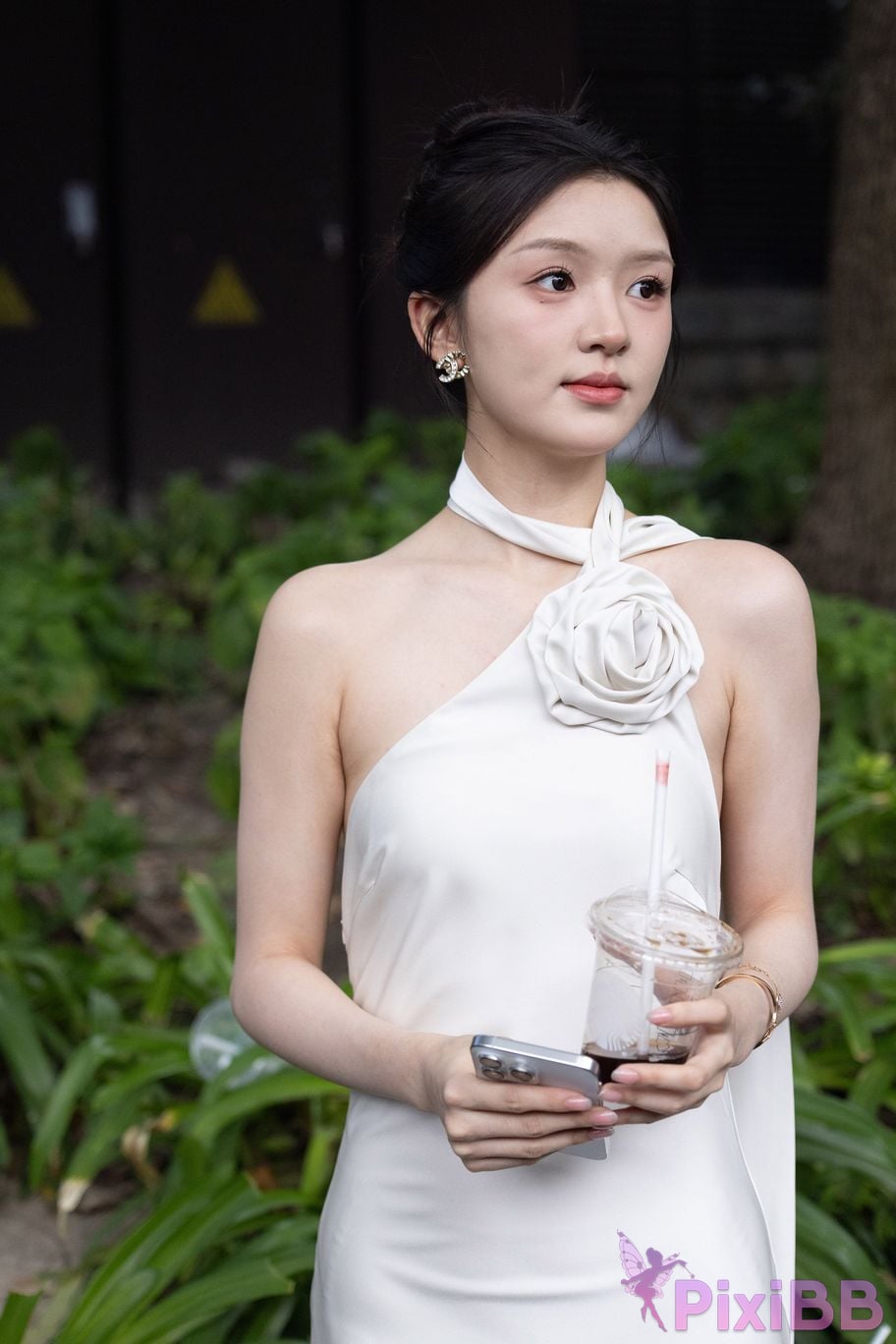 Featured Street Photography Works No.5964 Goddess Yun Eun white dress PixiBB.COM 085