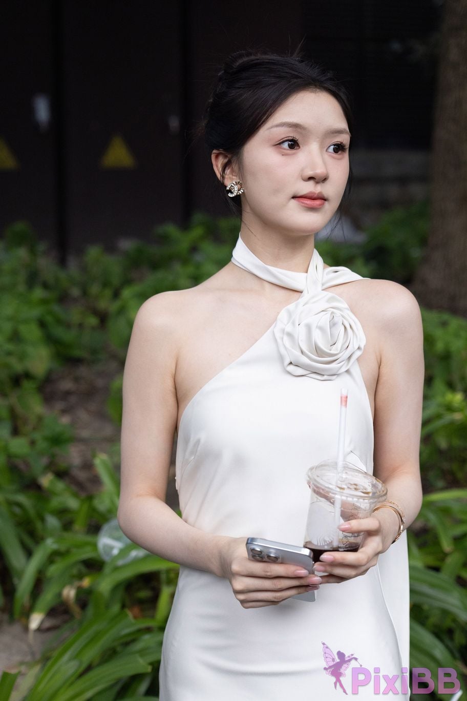 Featured Street Photography Works No.5964 Goddess Yun Eun white dress PixiBB.COM 086