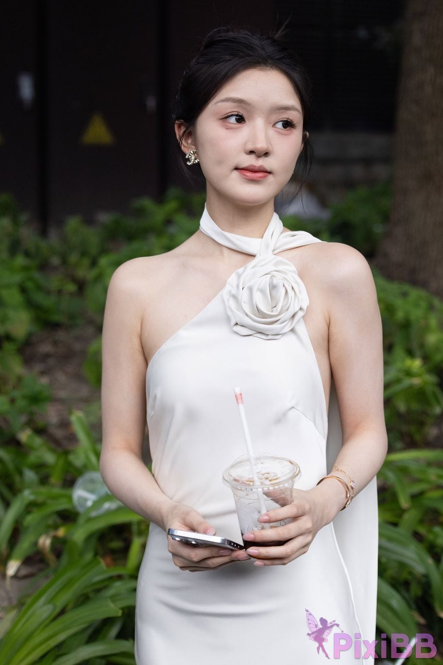 Featured Street Photography Works No.5964 Goddess Yun Eun white dress PixiBB.COM 088