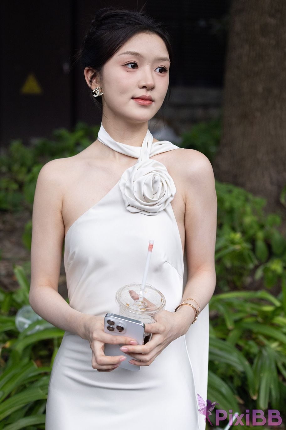 Featured Street Photography Works No.5964 Goddess Yun Eun white dress PixiBB.COM 090