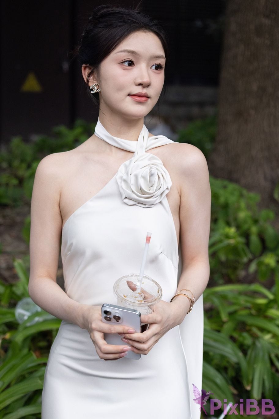 Featured Street Photography Works No.5964 Goddess Yun Eun white dress PixiBB.COM 091