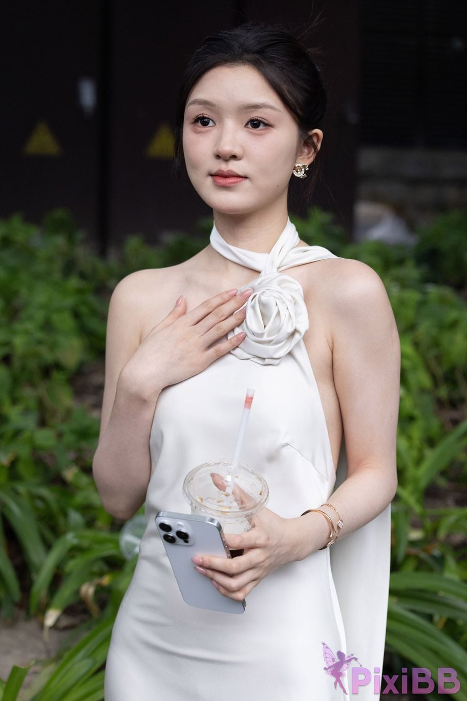 Featured Street Photography Works No.5964 Goddess Yun Eun white dress PixiBB.COM 092