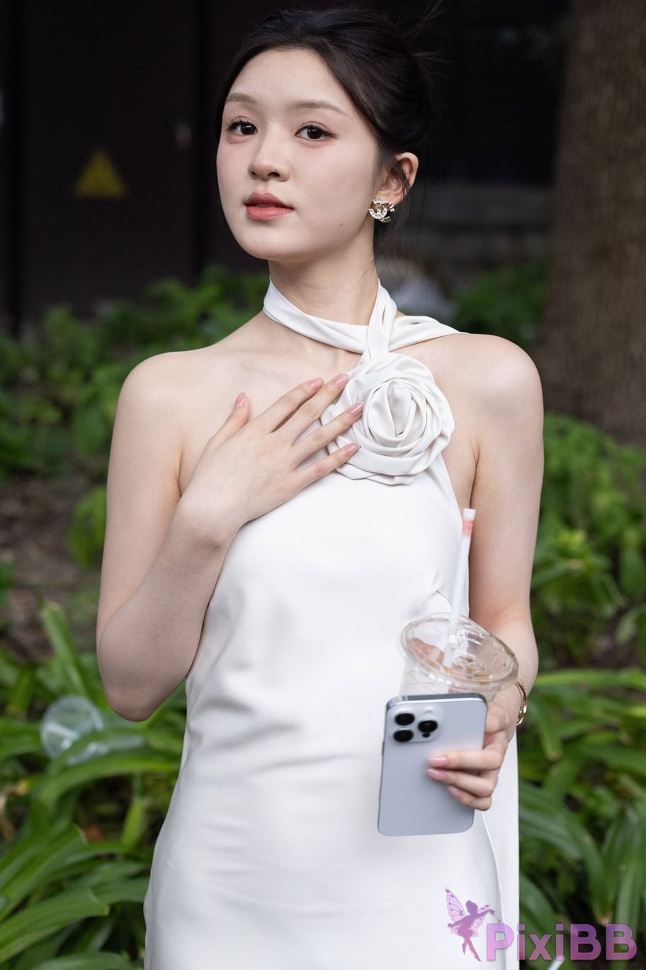 Featured Street Photography Works No.5964 Goddess Yun Eun white dress PixiBB.COM 095