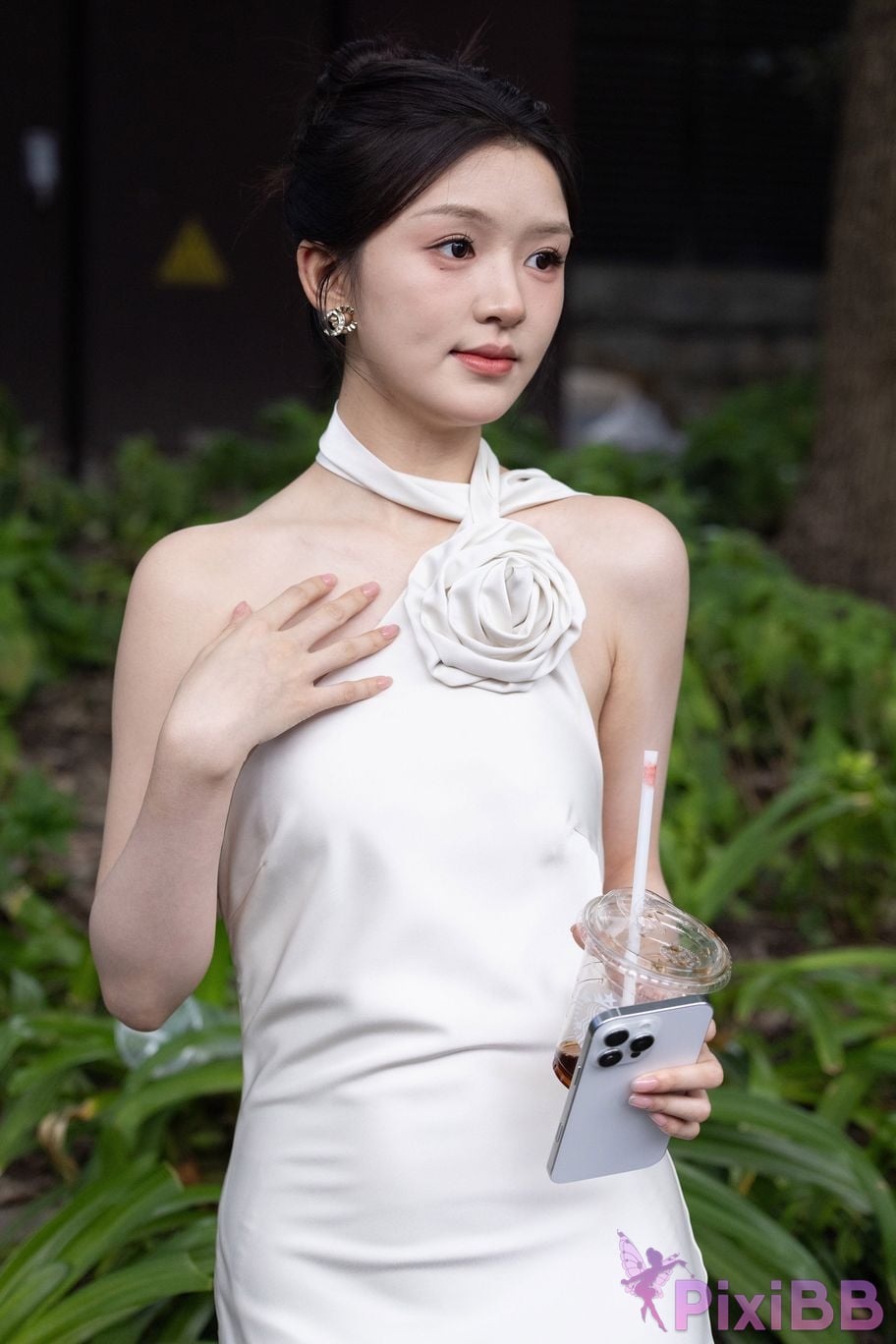 Featured Street Photography Works No.5964 Goddess Yun Eun white dress PixiBB.COM 100