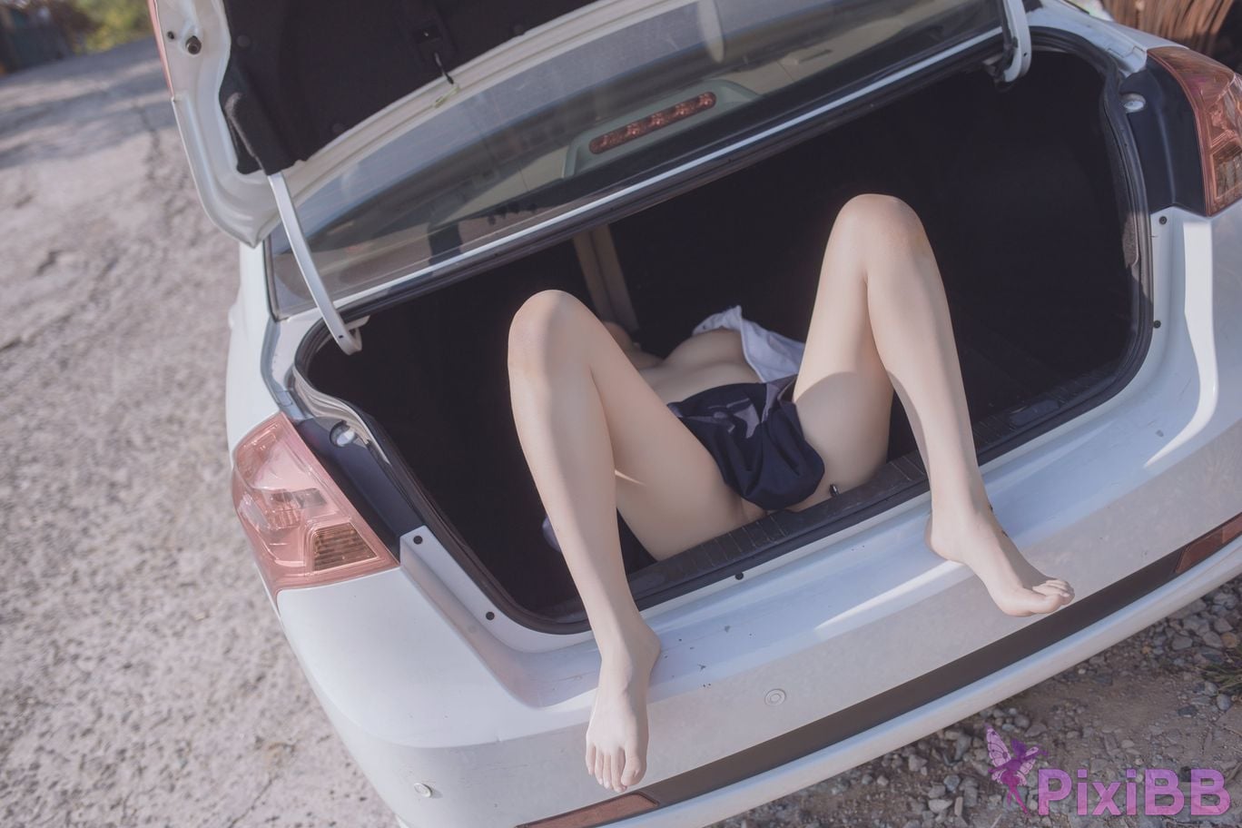 Cosplayer Youbao three years old Tied to the trunk after school PixiBB.COM 017