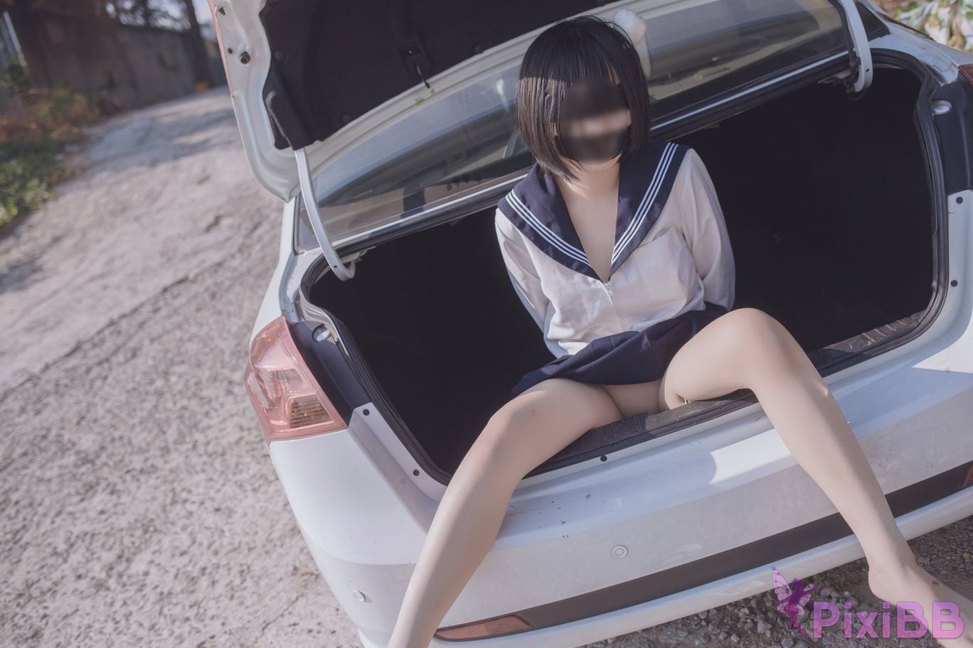 Cosplayer Youbao three years old Tied to the trunk after school PixiBB.COM 024