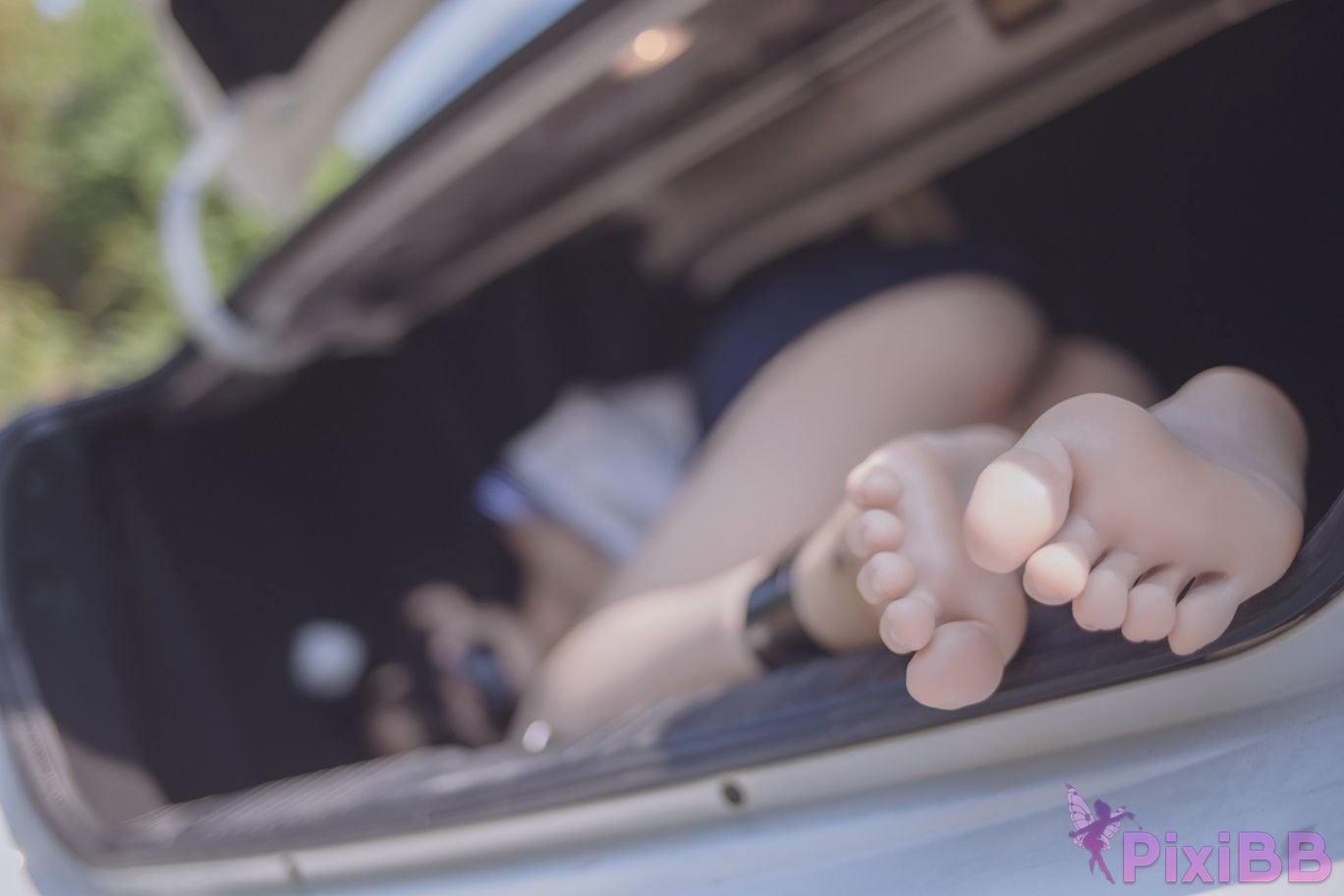 Cosplayer Youbao three years old Tied to the trunk after school PixiBB.COM 035