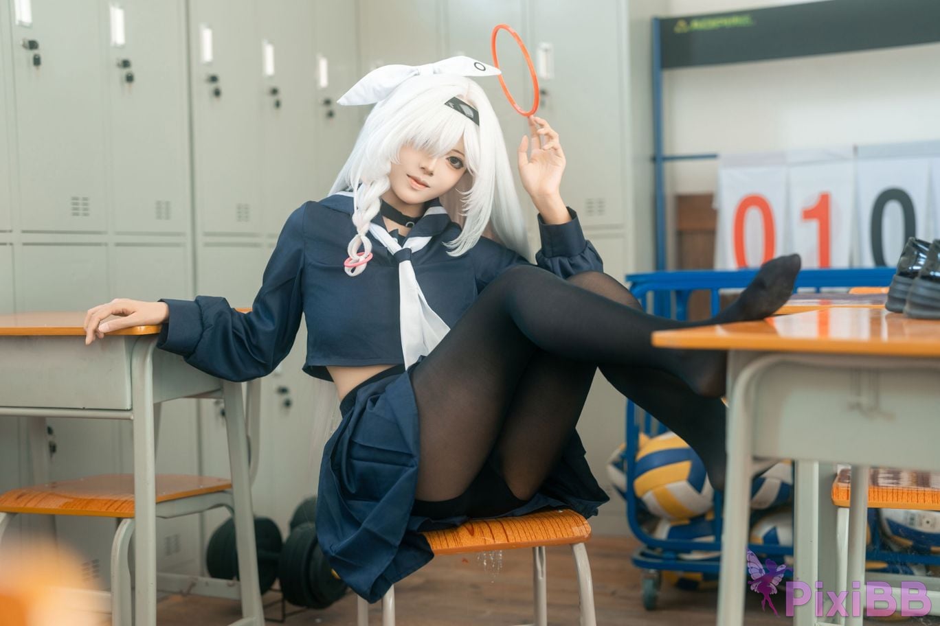 Cosplayer Iron hand calls the beast azur lane Prala PixiBB.COM 003