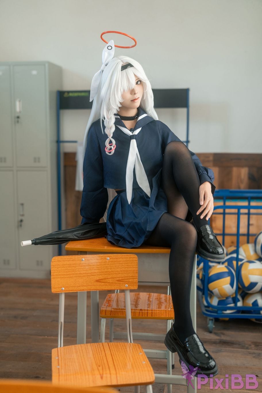 Cosplayer Iron hand calls the beast azur lane Prala PixiBB.COM 008