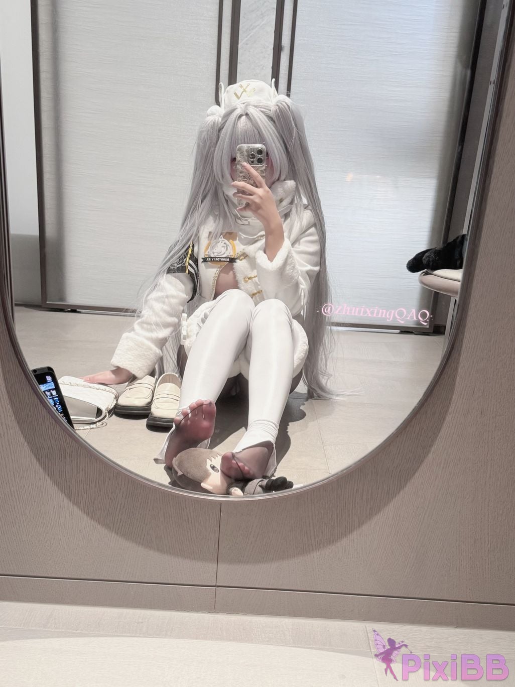 Cosplayer Falling Star Great Cleverness Blanc white rabbit lucky express PixiBB.COM 004
