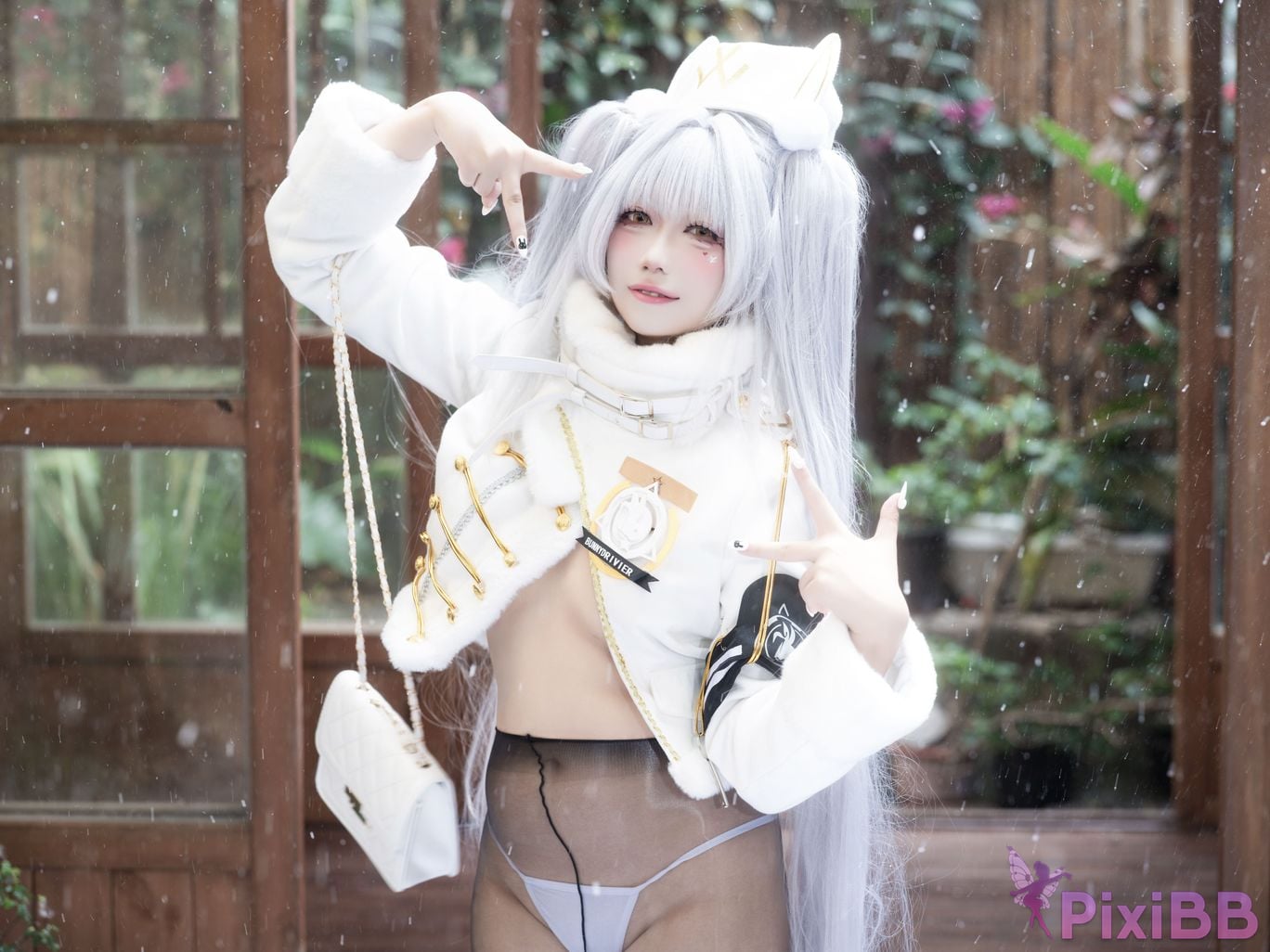Cosplayer Falling Star Great Cleverness Blanc white rabbit lucky express PixiBB.COM 010