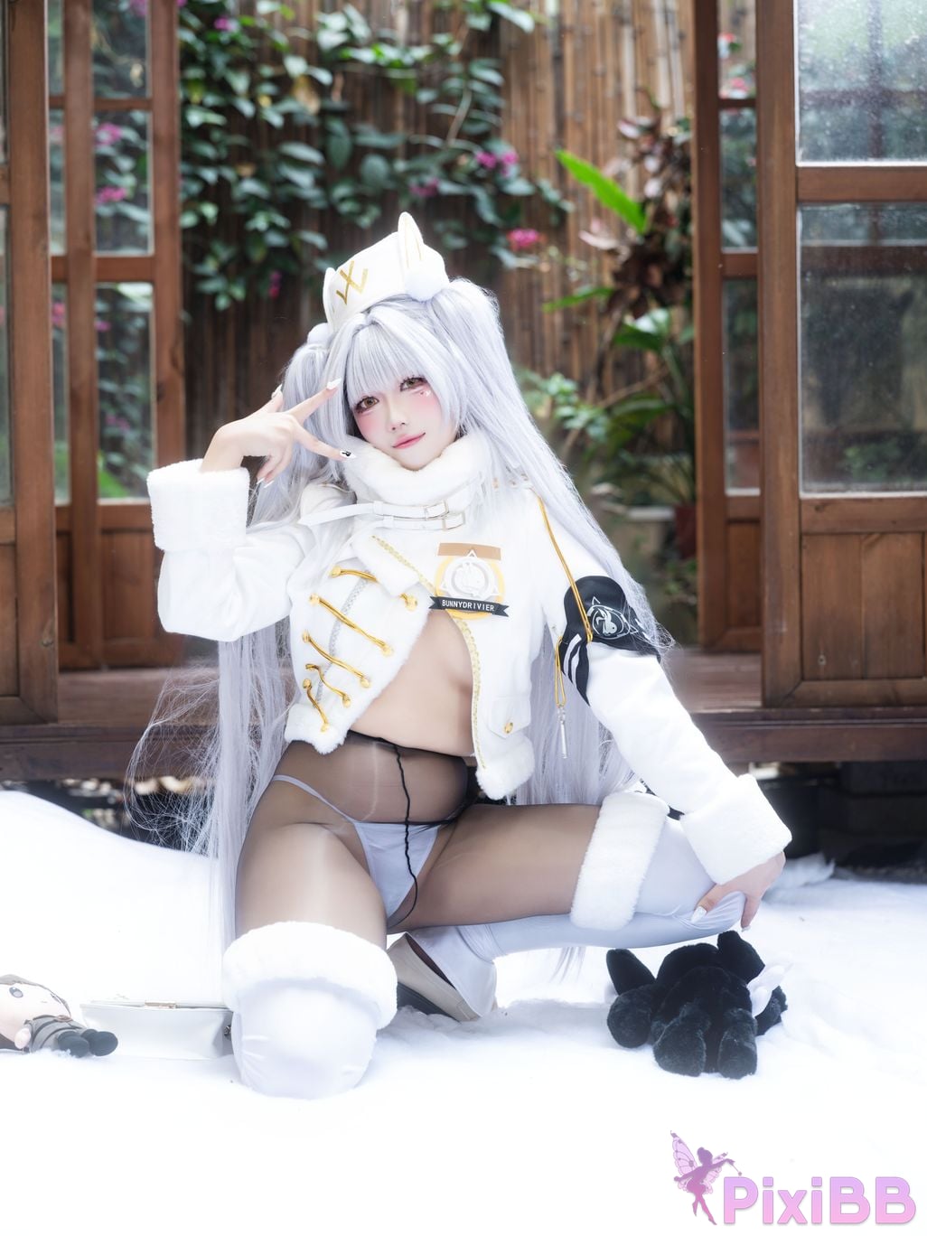 Cosplayer Falling Star Great Cleverness Blanc white rabbit lucky express PixiBB.COM 012