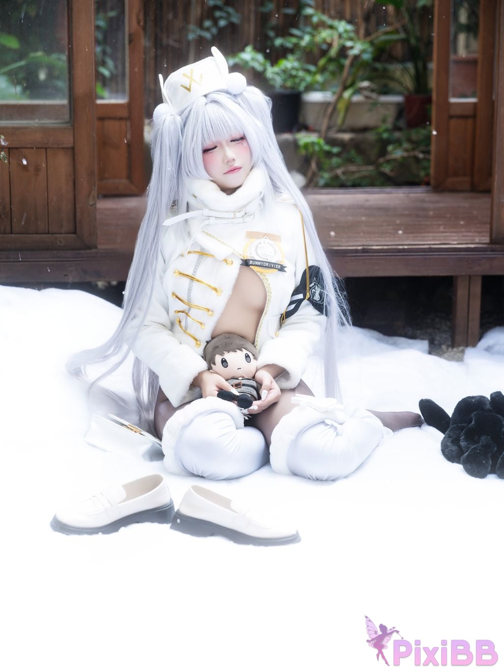 Cosplayer Falling Star Great Cleverness Blanc white rabbit lucky express PixiBB.COM 021